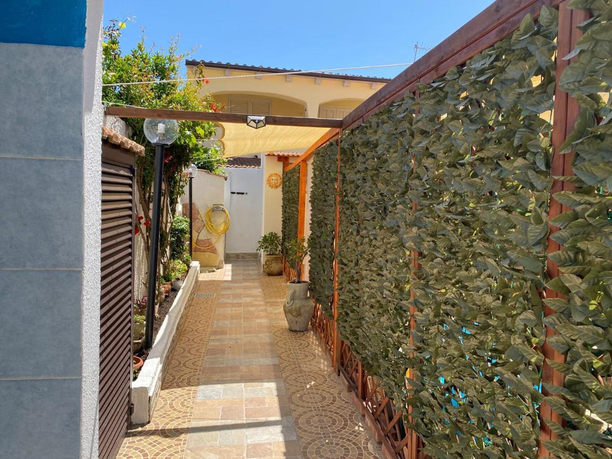 Casa Vacanze Il Faro Мурта-Мария Экстерьер фото
